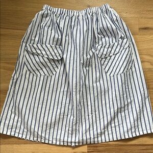 Mabo 100% cotton white and blue striped skirt girls size 14/15 years